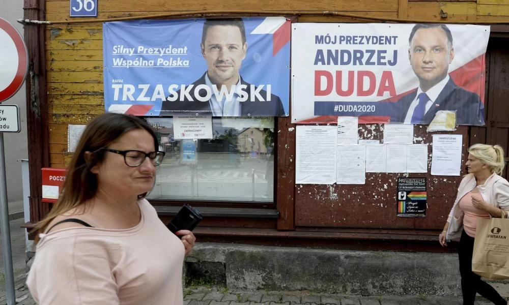 Στις κάλπες οι Πολωνοί για δεύτερο γύρο στις προεδρικές εκλογές